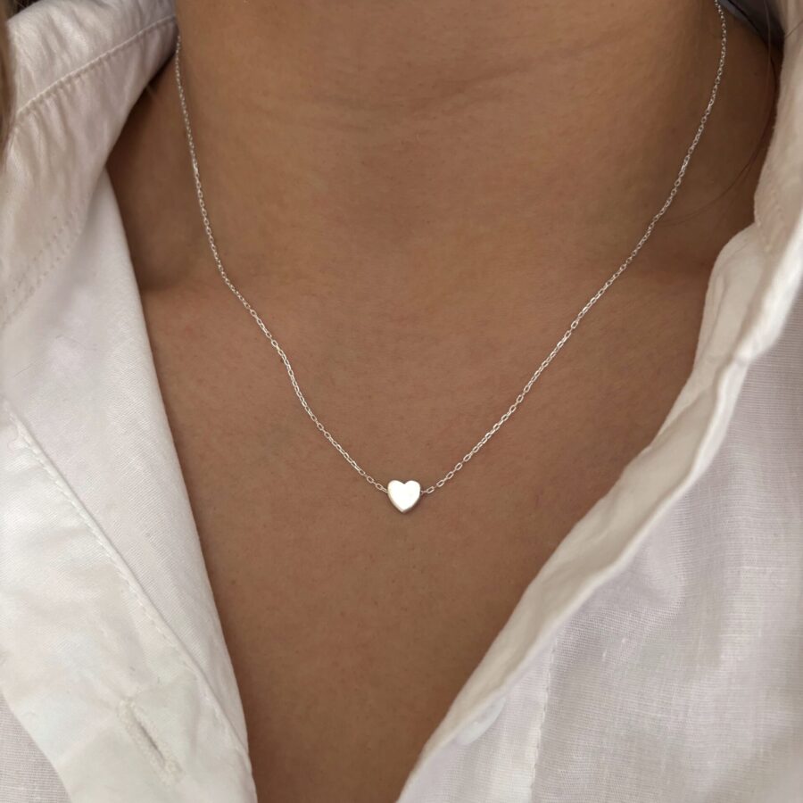 ·Collar corazón regulable 40/45 cm·