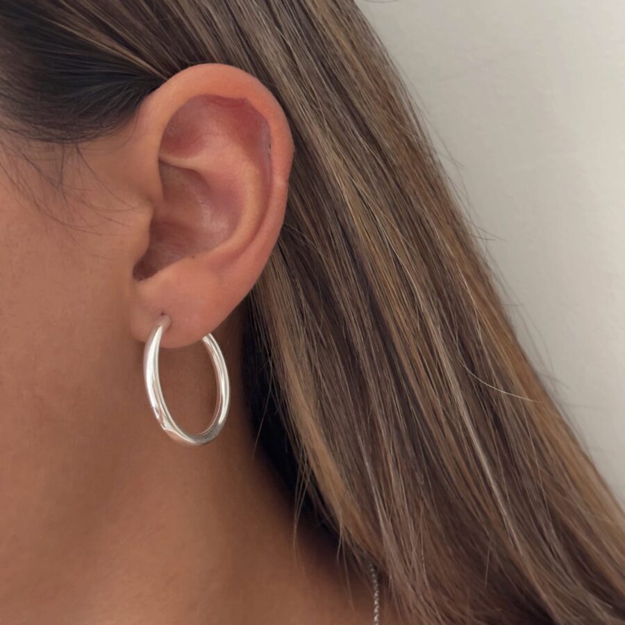 · Argollas cubanas Nina 28 mm ·