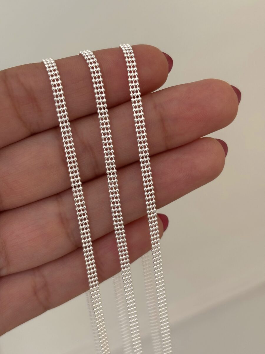 ·Collar triple bolitas 45 cm·