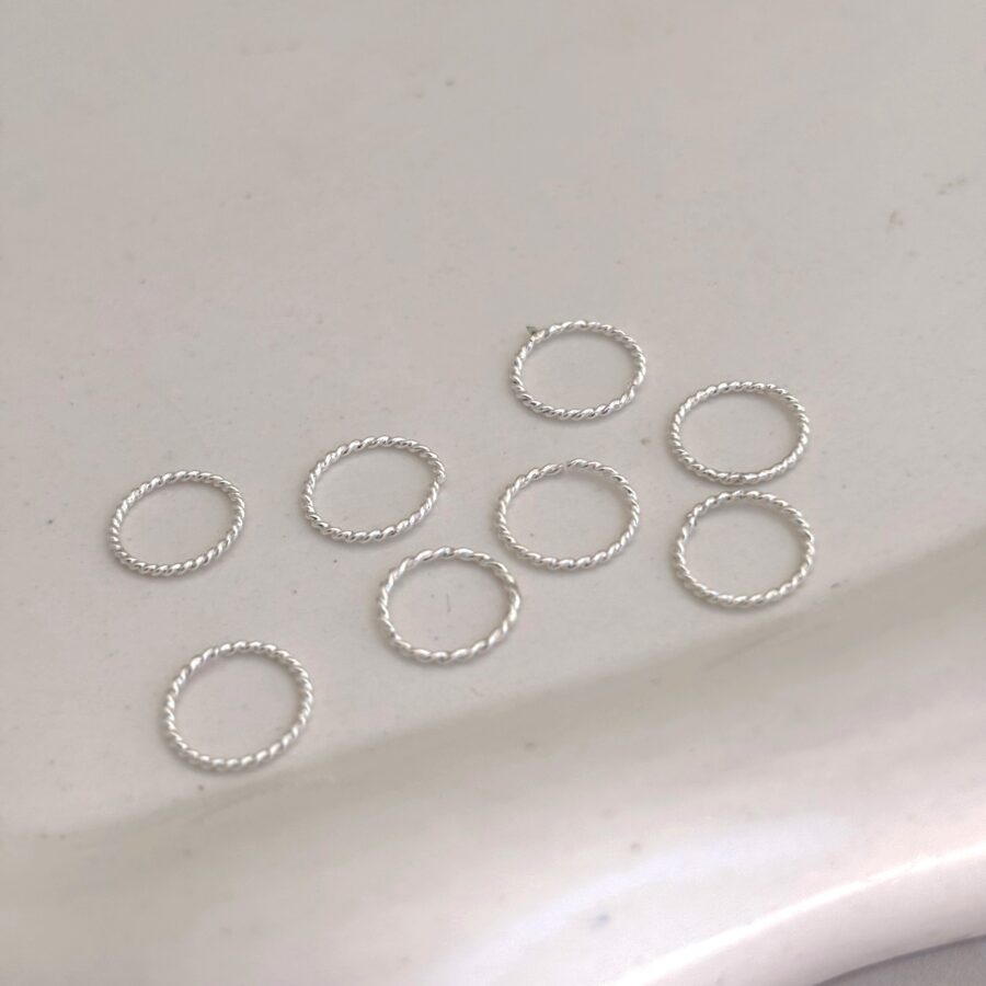 ·Mini argolla antonia ideal nostril 8 mm diámetro·